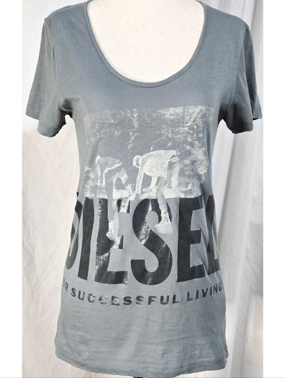 Diesel Vintage Y2K Graphic Tee T Shirt Gray Logo Short Sleeve Indie Sleeze
